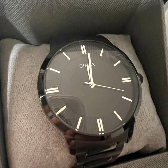 GUESS Watch - Picture 4 of 13